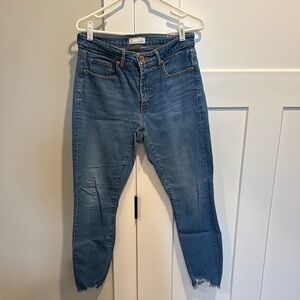 Loft Curvy Skinny Mid-Wash Ankle Jeans size 28/6